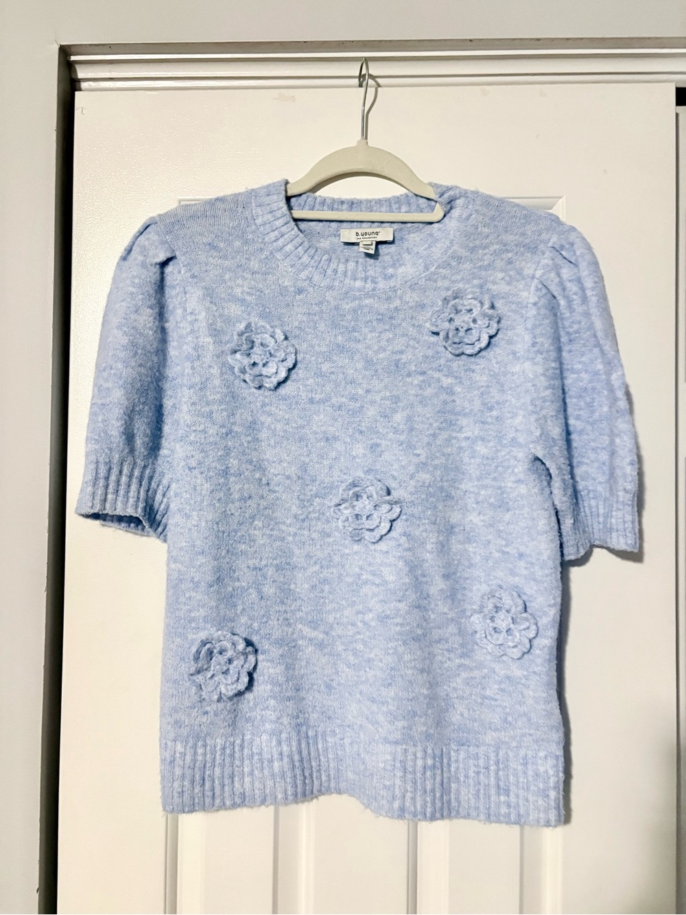 b.young Mallette Light blue puff sleeve 3D crochet Floral appliqué puff sleeve